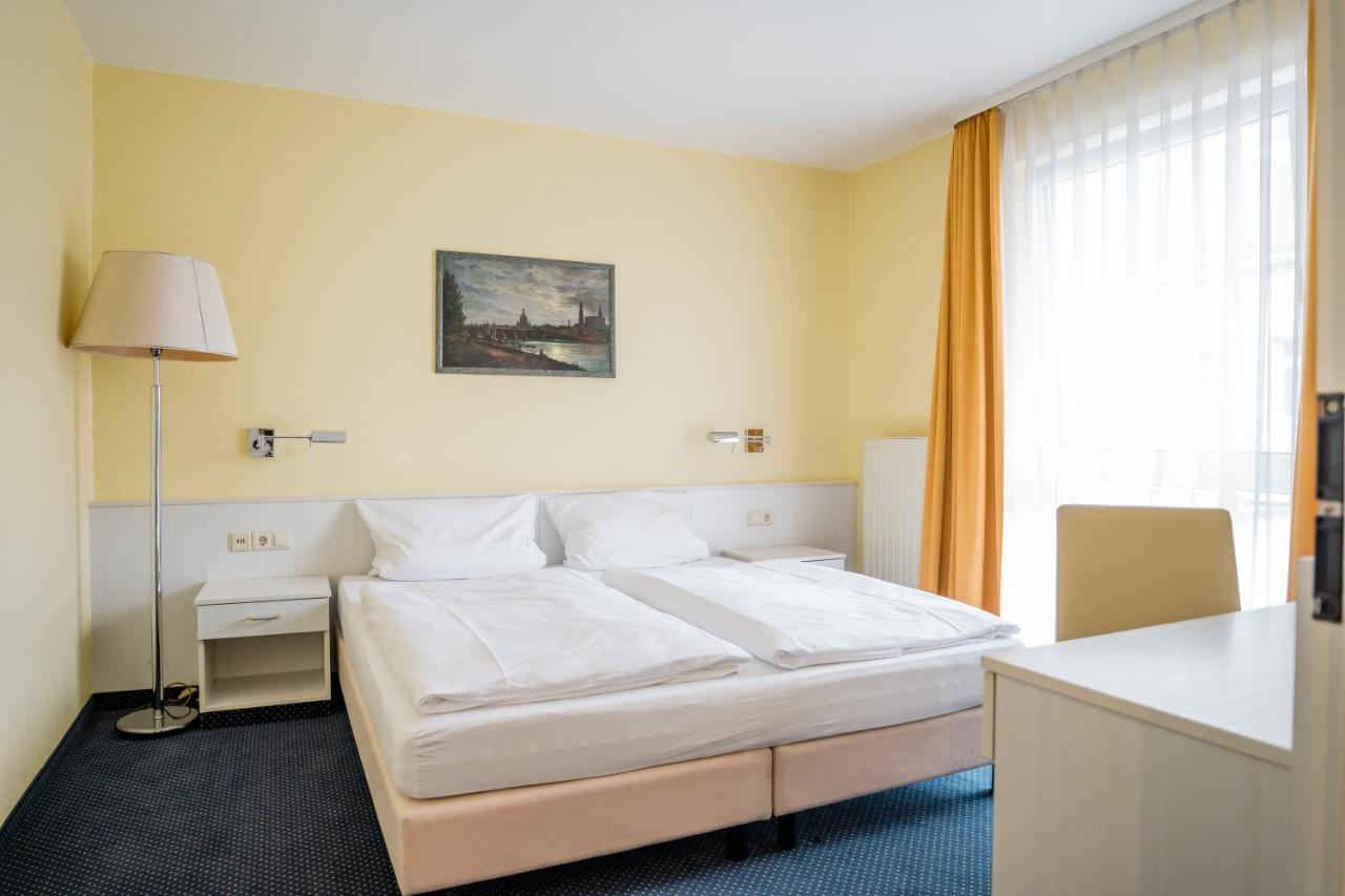 Point Hotel Apartments And Rooms Dresden Bagian luar foto