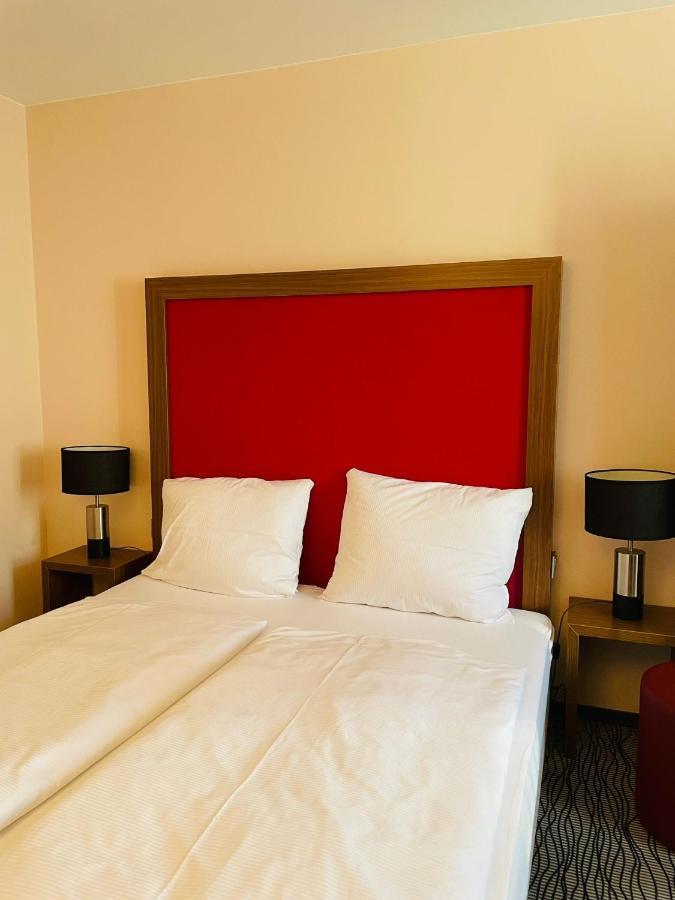 Point Hotel Apartments And Rooms Dresden Bagian luar foto